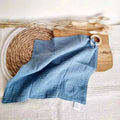 Doudou avec anneau de dentition en hêtre - Bleu gris - Couettes et Chouquettes
