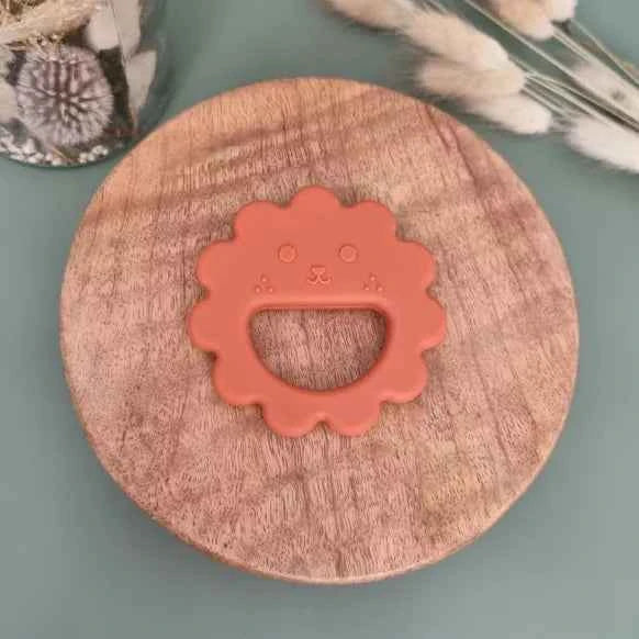 Anneau de dentition en silicone Lion - Terracotta - Couettes et Chouquettes